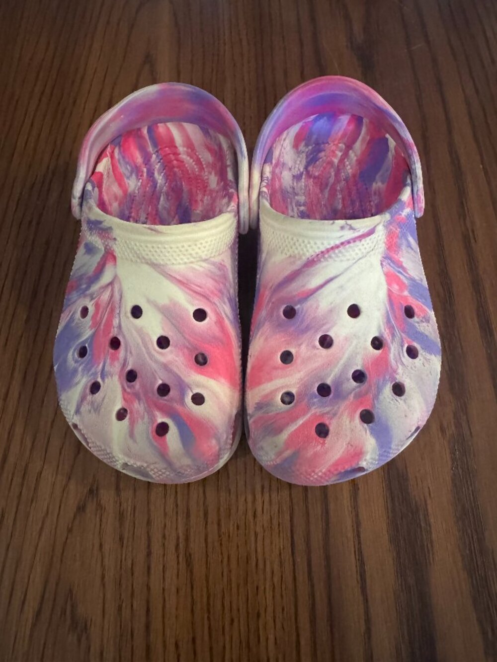 Like New Crocs Kids' Classic Marbled Tie-Dyed Size J1
